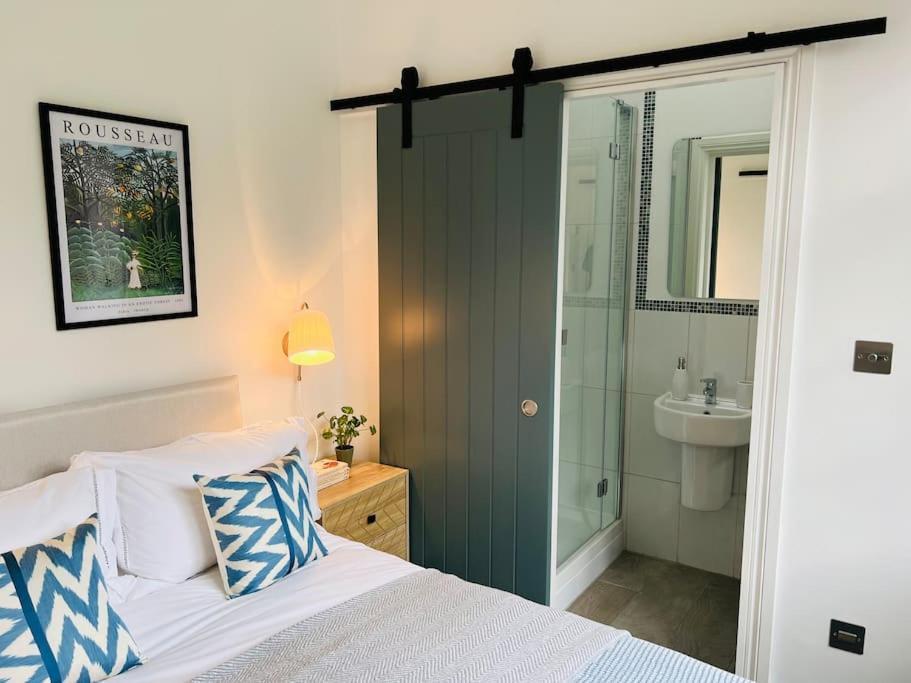 Forge Cottage - Pretty 1 Bedroom Cottage With Free Off Street Parking 伦敦 外观 照片
